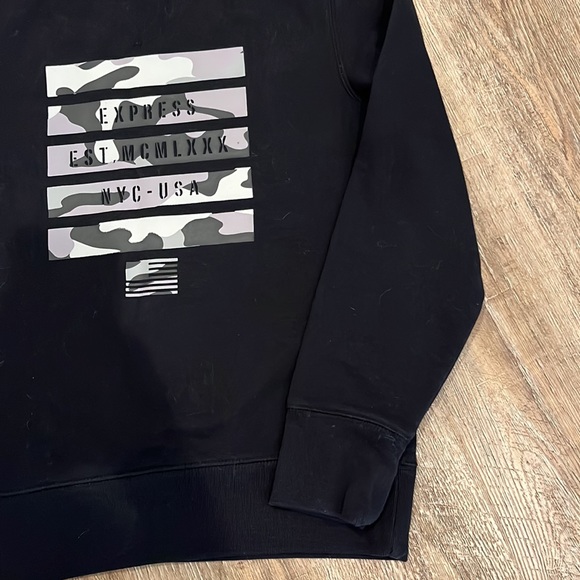 Express camo sweatshirt. Size small. NWOT never worn - Picture 4 of 4
